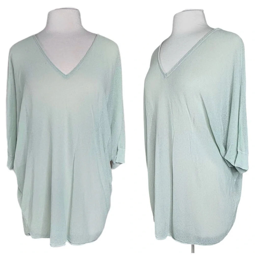 Eileen Fisher Linen Blend. Vneck Batwing Sheer Lightweight Shirt. Size Medium